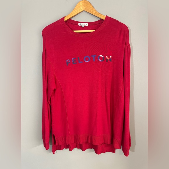 Peleton Lightweight Thin Sweatshirt Raspberry Side Split Logo Spellout Sz SM Top - Picture 1 of 9